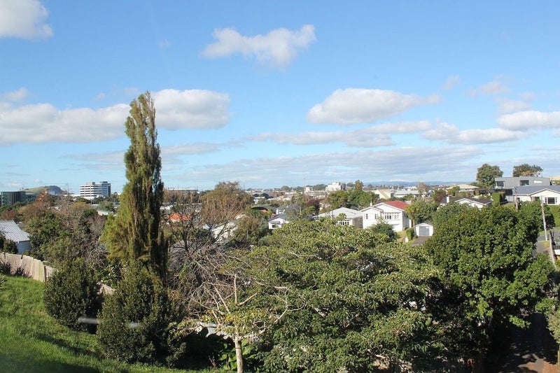 19/21 Aliford Avenue, Ellerslie, Auckland - Carousel 14
