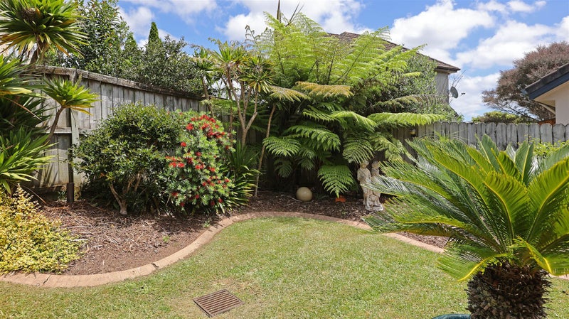 42 Espalier Drive, Henderson, Auckland - Carousel 21