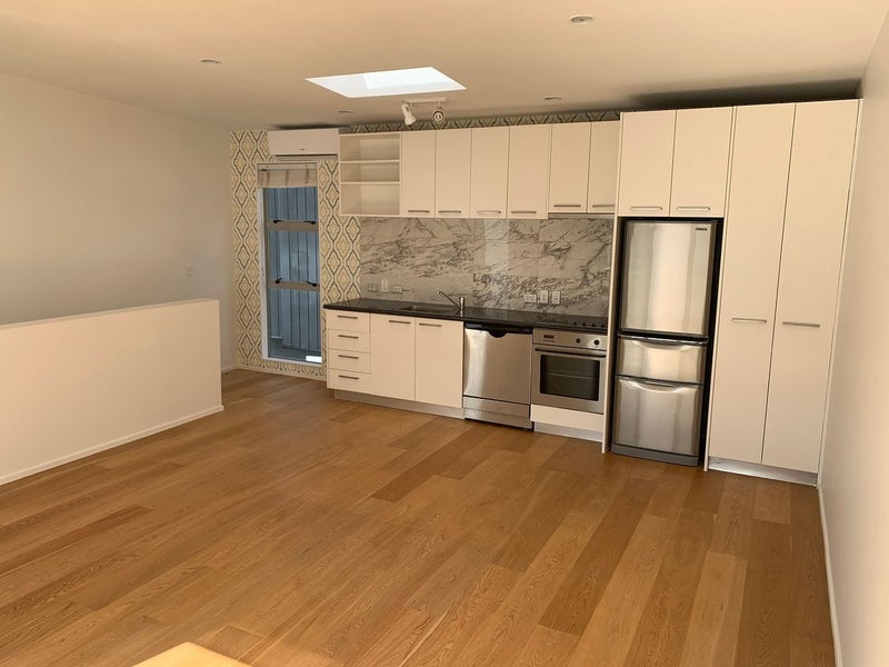 B5/15 Scanlan Street, Grey Lynn, Auckland - Carousel 1