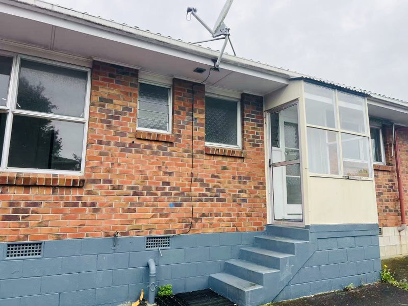 49 Lonely Track Road, Fairview Heights, Auckland - Carousel 1