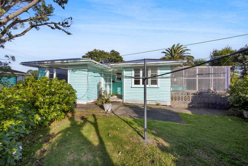 30 Paritutu Road, Spotswood, New Plymouth - Carousel 2