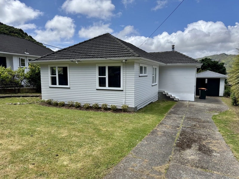 5 Reid Road, Wainuiomata, Lower Hutt - Carousel 2
