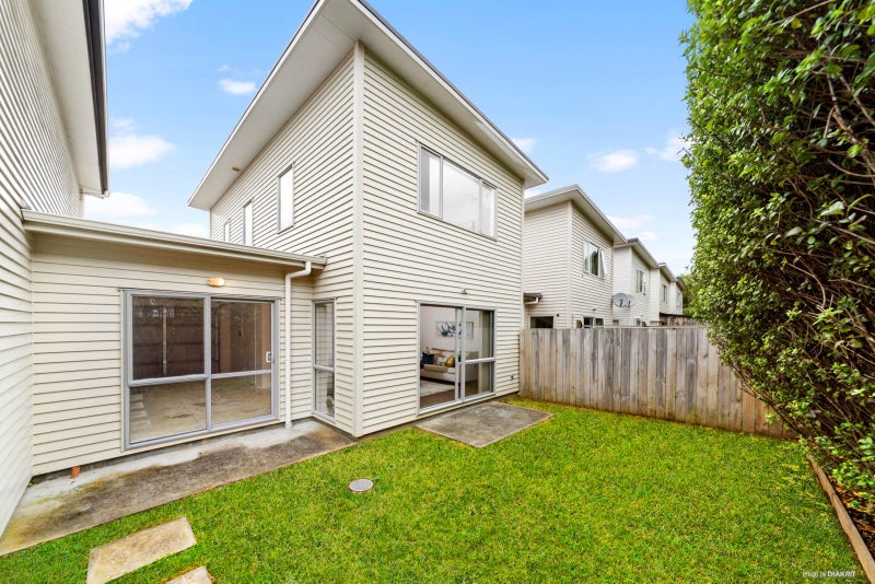34F Arawa Street, New Lynn, Auckland - Carousel 1