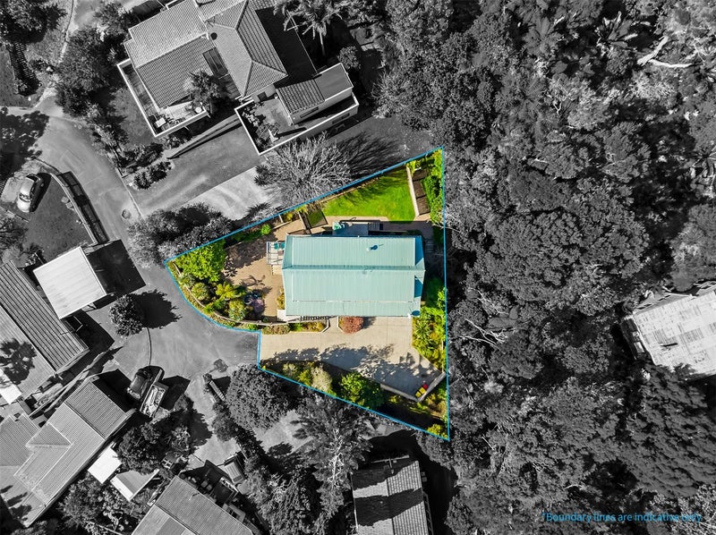 24 Houston Place, Bayview, Auckland - Carousel 23