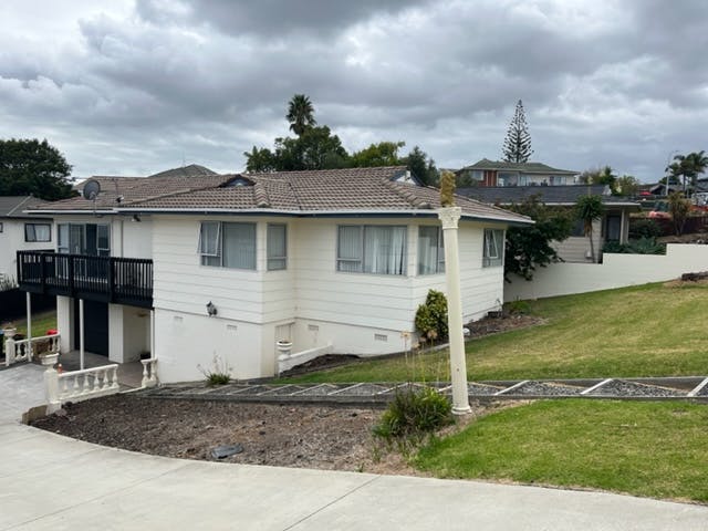 122 Halsey Drive, Lynfield, Auckland - Carousel 1