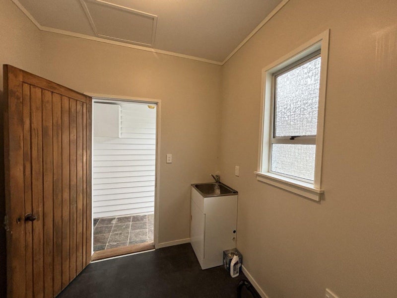 65 Pendarves Street, New Plymouth, New Plymouth - Carousel 11
