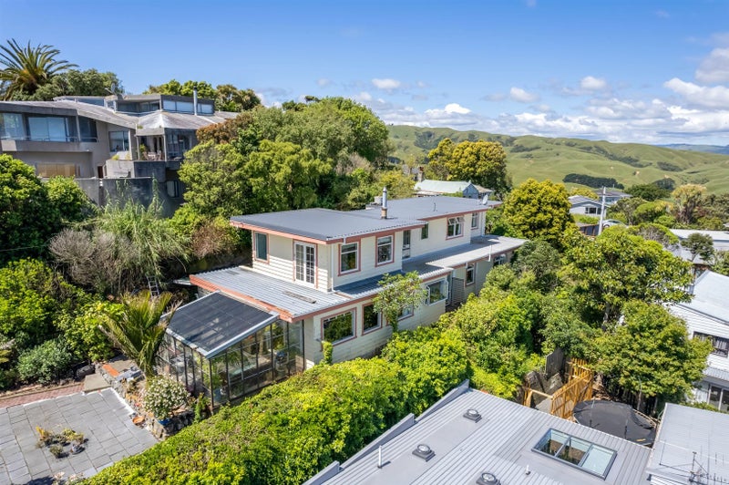 13 The Track, Plimmerton, Porirua - Carousel 33