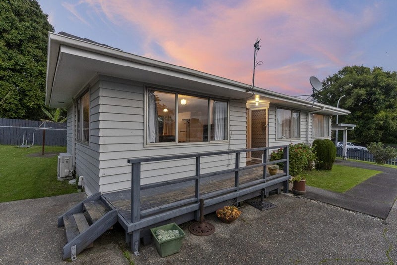 26 Frobisher Way, Clendon Park, Auckland - Carousel 1