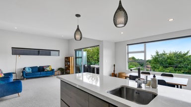 18B Dorset Avenue, Westown, New Plymouth - Carousel 1