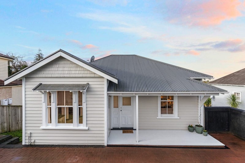 71 Waipa Street, Birkenhead, Auckland - Carousel 1