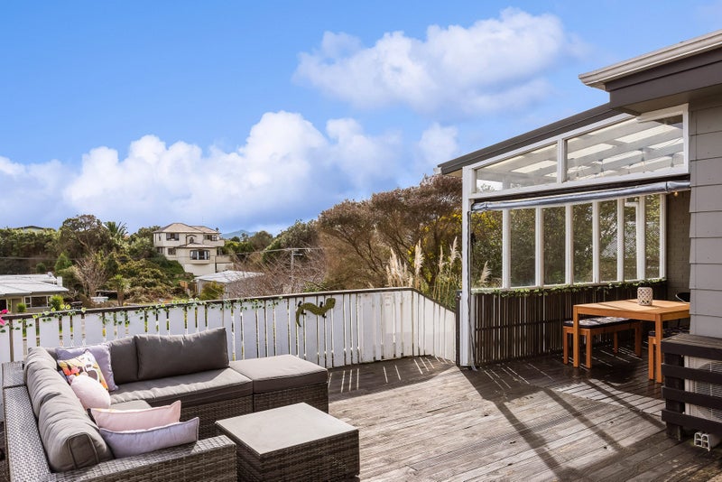 82A GLEN RD, RAUMATI SOUTH, PARAPARAUMU - Carousel 2