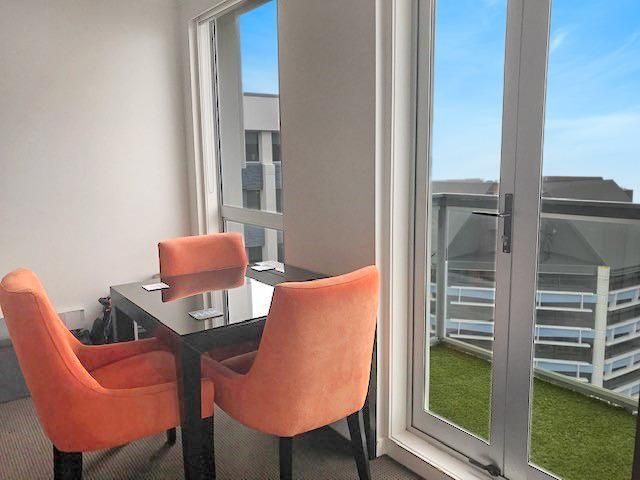 14F/163 The Terrace, Wellington Central, Wellington - Carousel 2