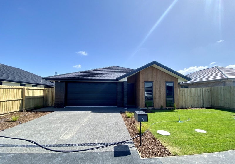 5 Sarah Nicholls Street, Belfast, Christchurch - Carousel 1