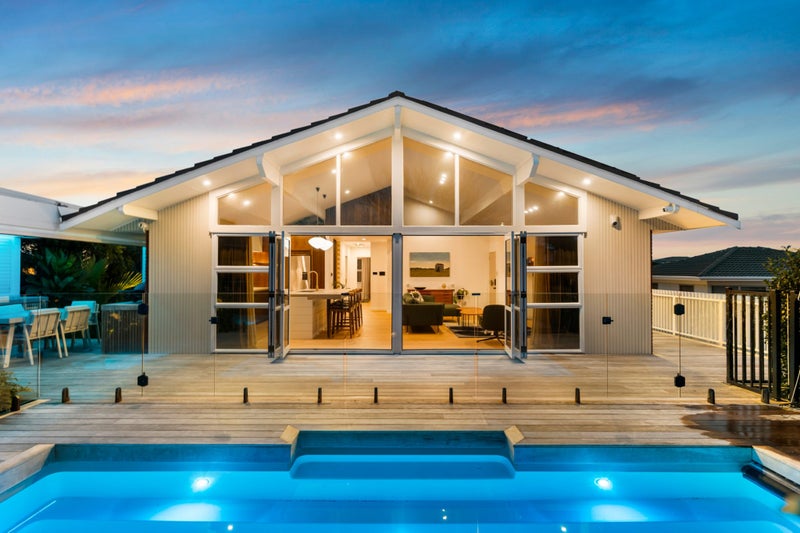 15 Ripon Crescent, Meadowbank, Auckland - Carousel 2