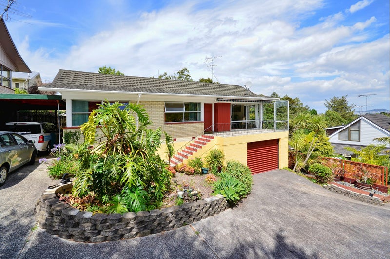 2/59 Pupuke Road, Birkenhead, Auckland - Carousel 1