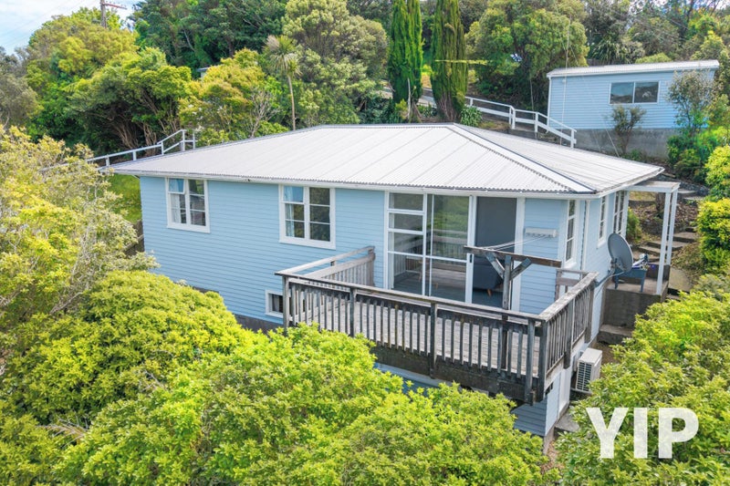 133 Ruskin Road, Newlands, Wellington - Carousel 1