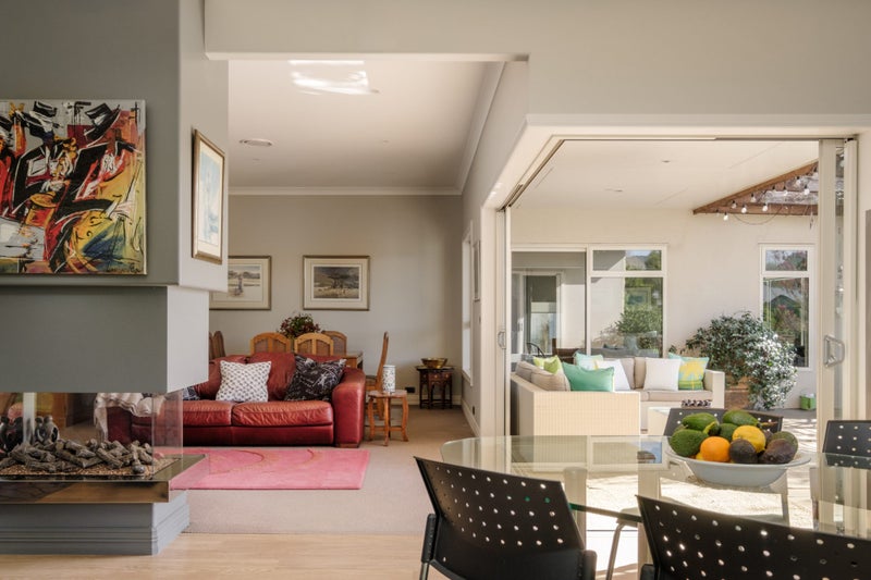 22 Charteris Rise, Riverdale, Gisborne - Carousel 2