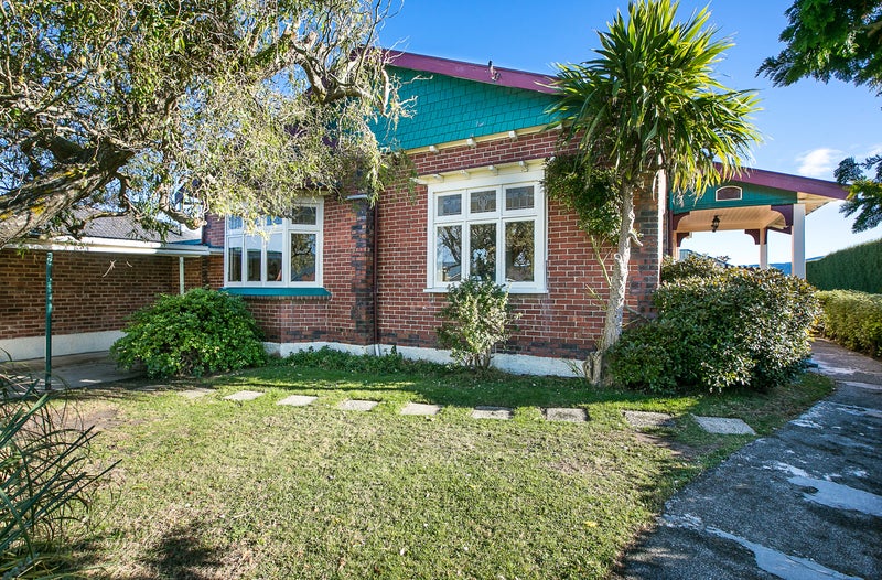 102 Tomahawk Road, Andersons Bay, Dunedin - Carousel 1
