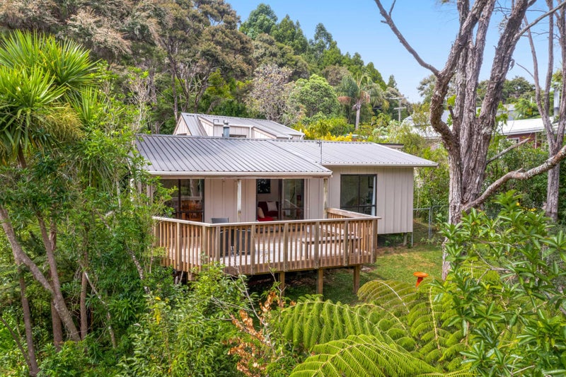 32 Napuka Road, Henderson Valley, Auckland - Carousel 1