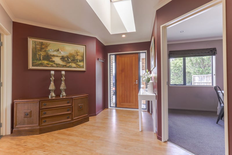 8 Antonia Place, Aidanfield, Christchurch - Carousel 2