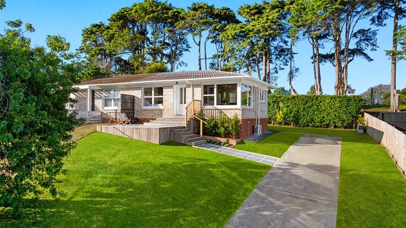 1/22 Gladys Avenue, Glenfield, Auckland - Carousel 1