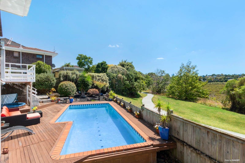 2/32 Rapallo Place, Farm Cove, Auckland - Carousel 2