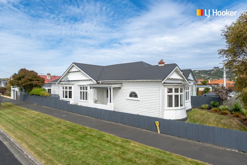 65 Hargest Crescent, Saint Kilda, Dunedin - Carousel 1