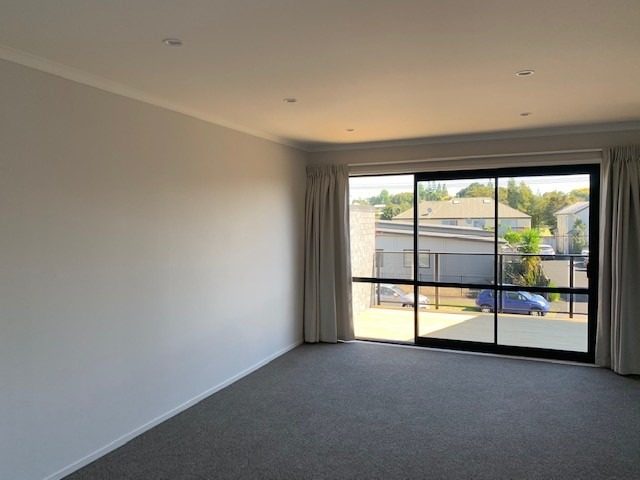 2/88 Carrington Avenue, Silverdale, Hamilton - Carousel 2