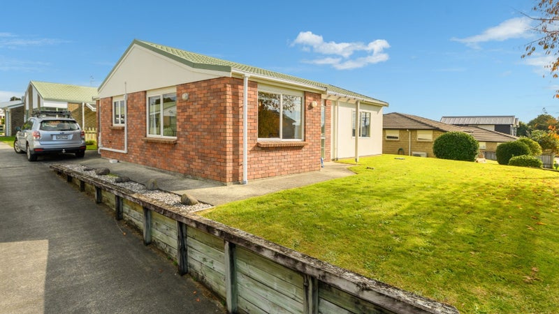 70 Chadwick Road, Greerton, Tauranga - Carousel 1