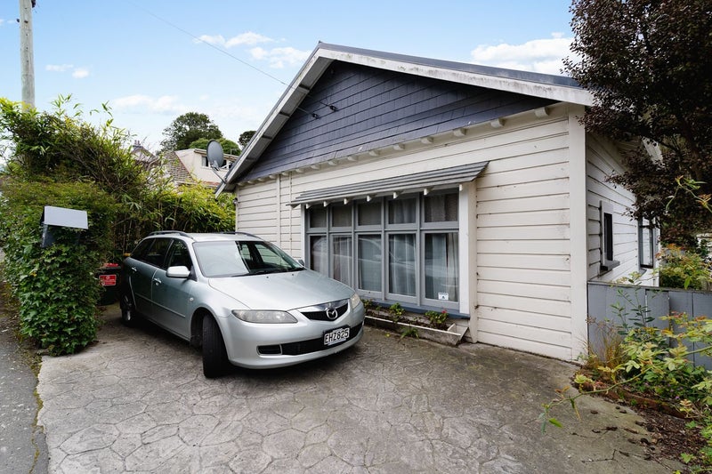 6 Hawthorn Avenue, Mornington, Dunedin - Carousel 1