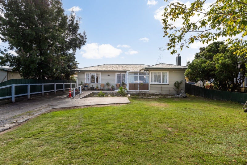 6 Wordsworth Crescent, Maraenui, Napier - Carousel 1