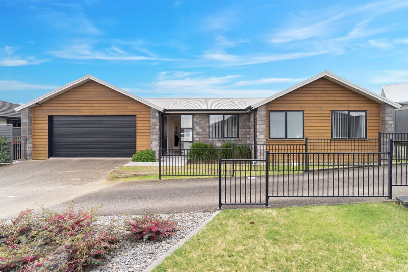 12 Sable Lane, Pyes Pa, Tauranga - Carousel 2