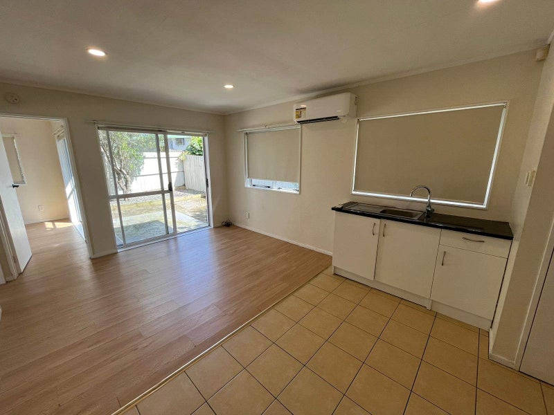 33 Ennis Avenue, Pakuranga Heights, Auckland - Carousel 2