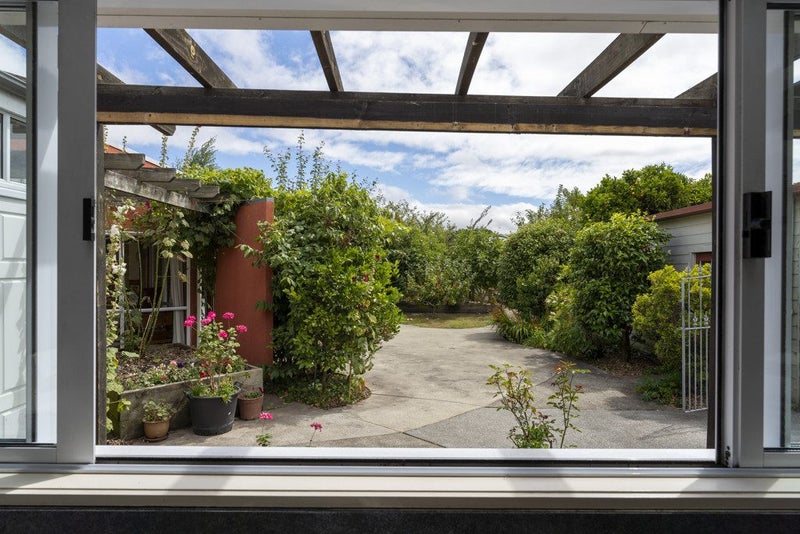 157 Centaurus Road, Saint Martins, Christchurch - Carousel 1