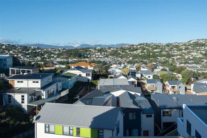 16/104 Maupuia Road, Maupuia, Wellington - Carousel 1