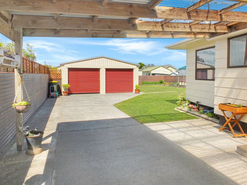 20 Cousins Avenue East, Foxton Beach, Foxton - Carousel 2