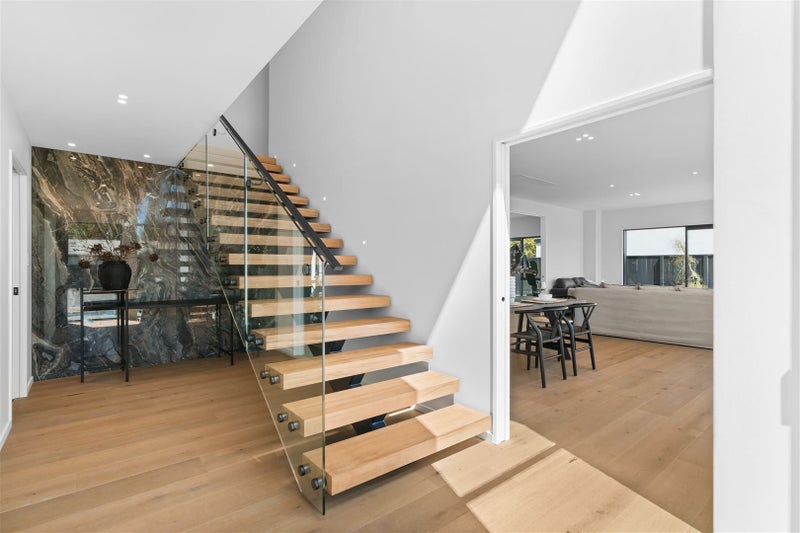 4 Daresbury Lane, Fendalton, Christchurch - Carousel 2