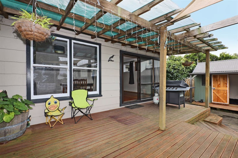 1011 Hood Street, Mayfair, Hastings - Carousel 2