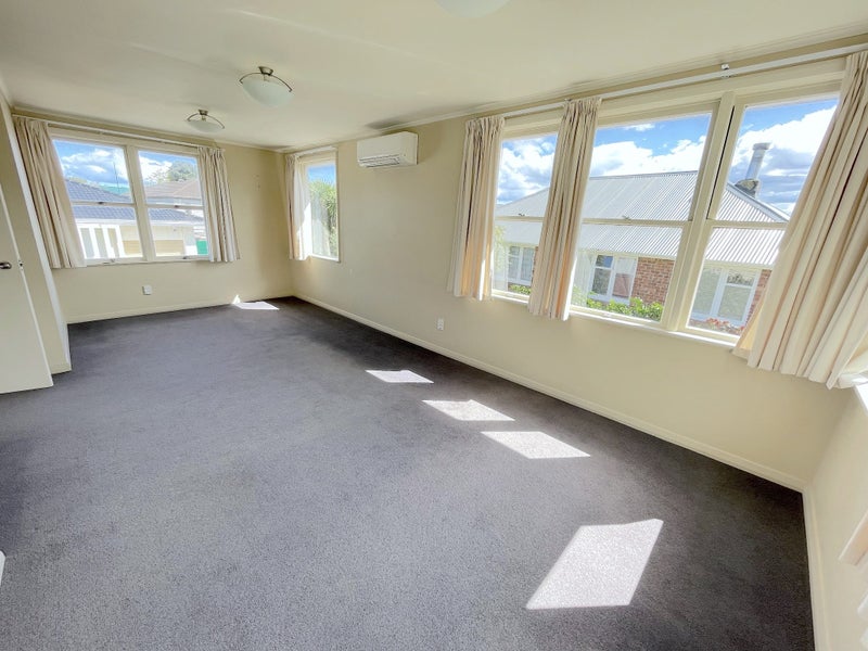 1/4 Haughey Avenue, Hillsborough, Auckland - Carousel 2