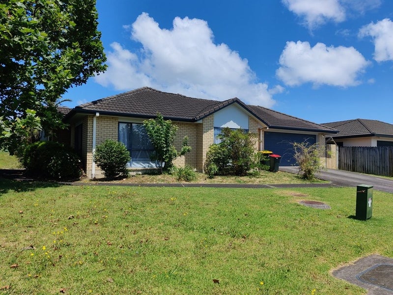 1 Gortin Close, East Tamaki, Auckland - Carousel 1