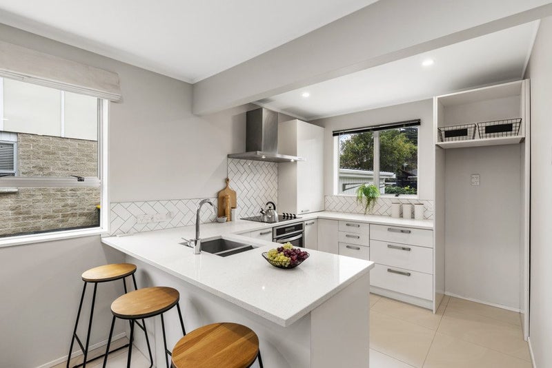 3/57 Boulcott ST, Boulcott, Lower Hutt - Carousel 2