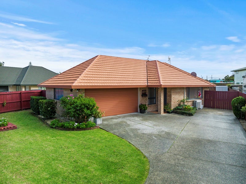28 Gadsby Road, Favona, Auckland - Carousel 1