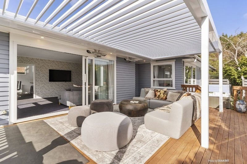 49 Sunrise Boulevard, Tawa, Wellington - Carousel 2