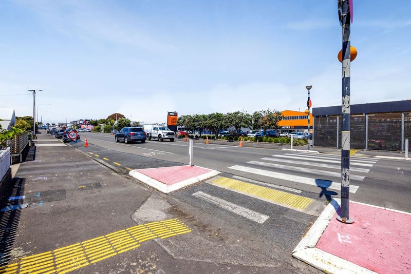 1/302 Saint Aubyn Street, New Plymouth - Carousel 20