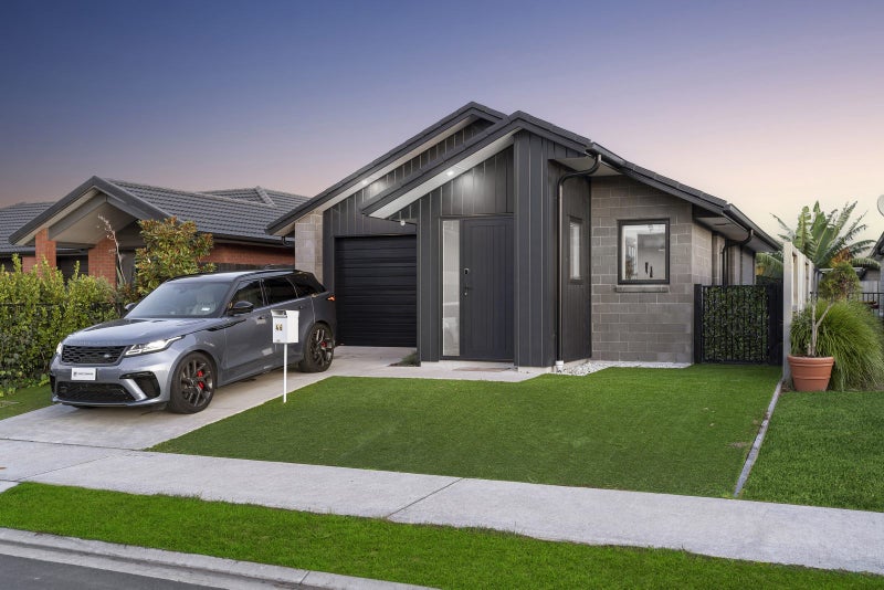 46 FONTANA STREET - Carousel 18