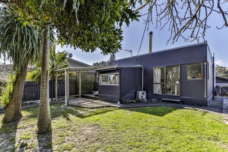 2 WOODGLEN RD, Glen Eden, Auckland - Carousel 2