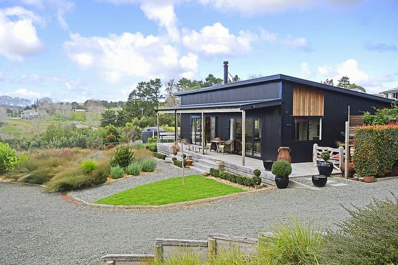 5 Lupis Way, Kaiwaka - Carousel 1