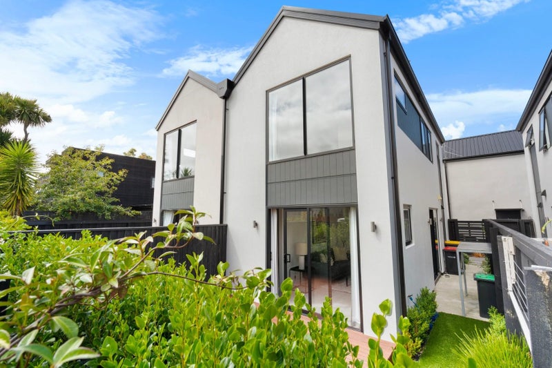 4/64 Brockworth Place, Riccarton, Christchurch - Carousel 1