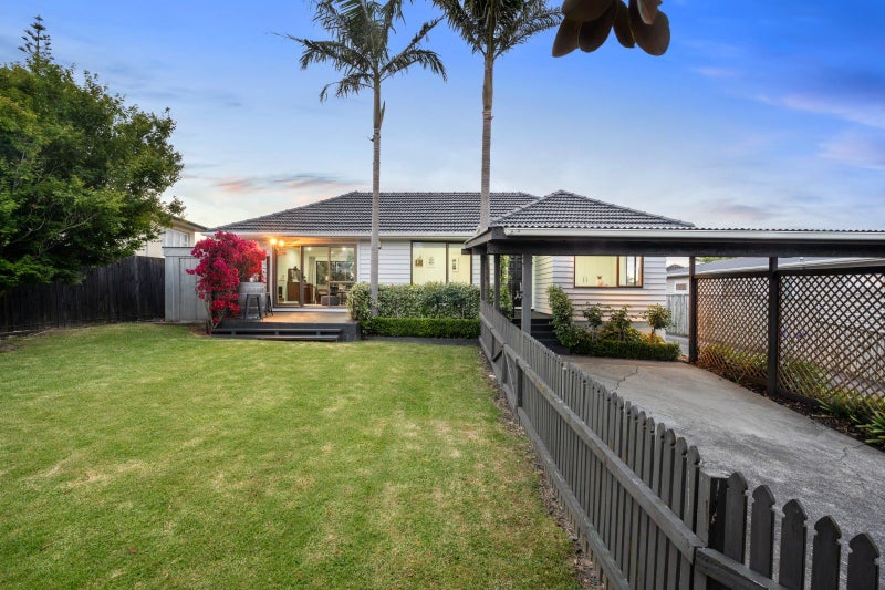 1/72 Drake Street, Howick, Auckland - Carousel 1