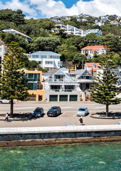 338 Oriental Parade, Oriental Bay, Wellington - Carousel 1